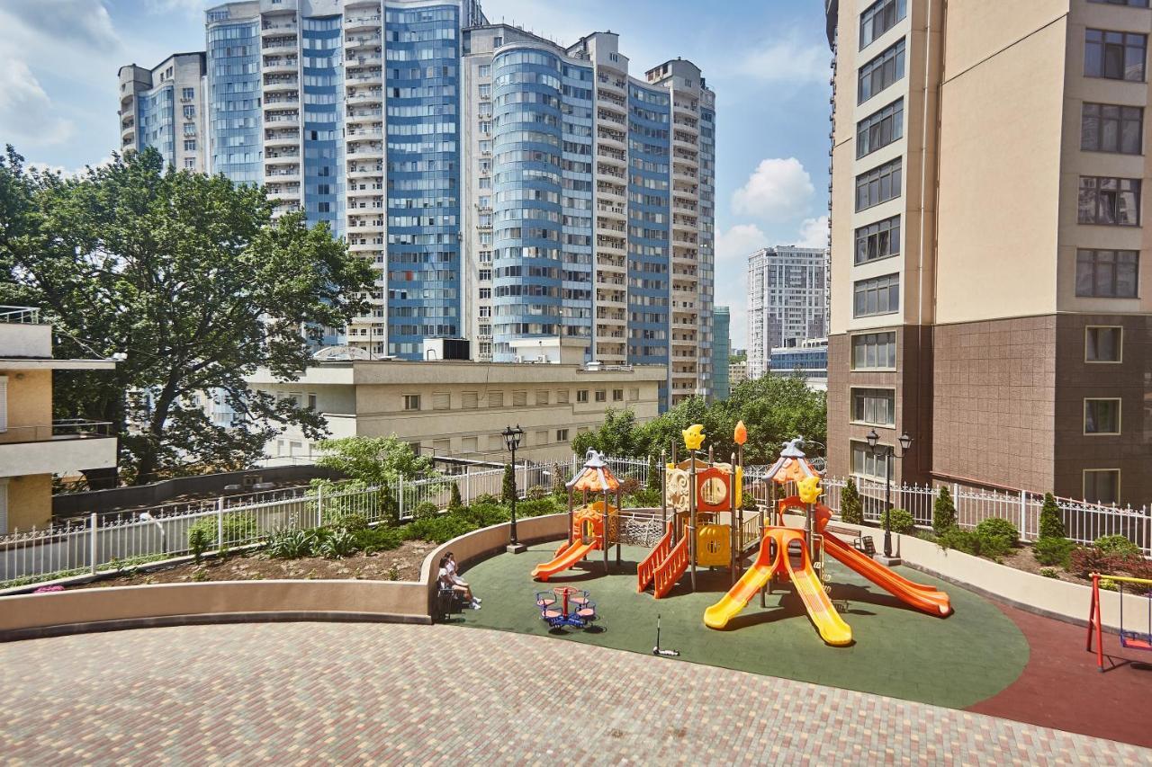 Ultramarinn Hotel Odesa Exterior photo